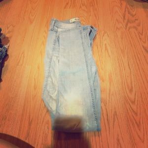 Women’s Holey Skinny Jeans